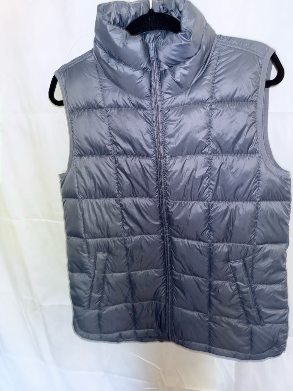 GAP Men's Quilted Puffer Vest - Gray